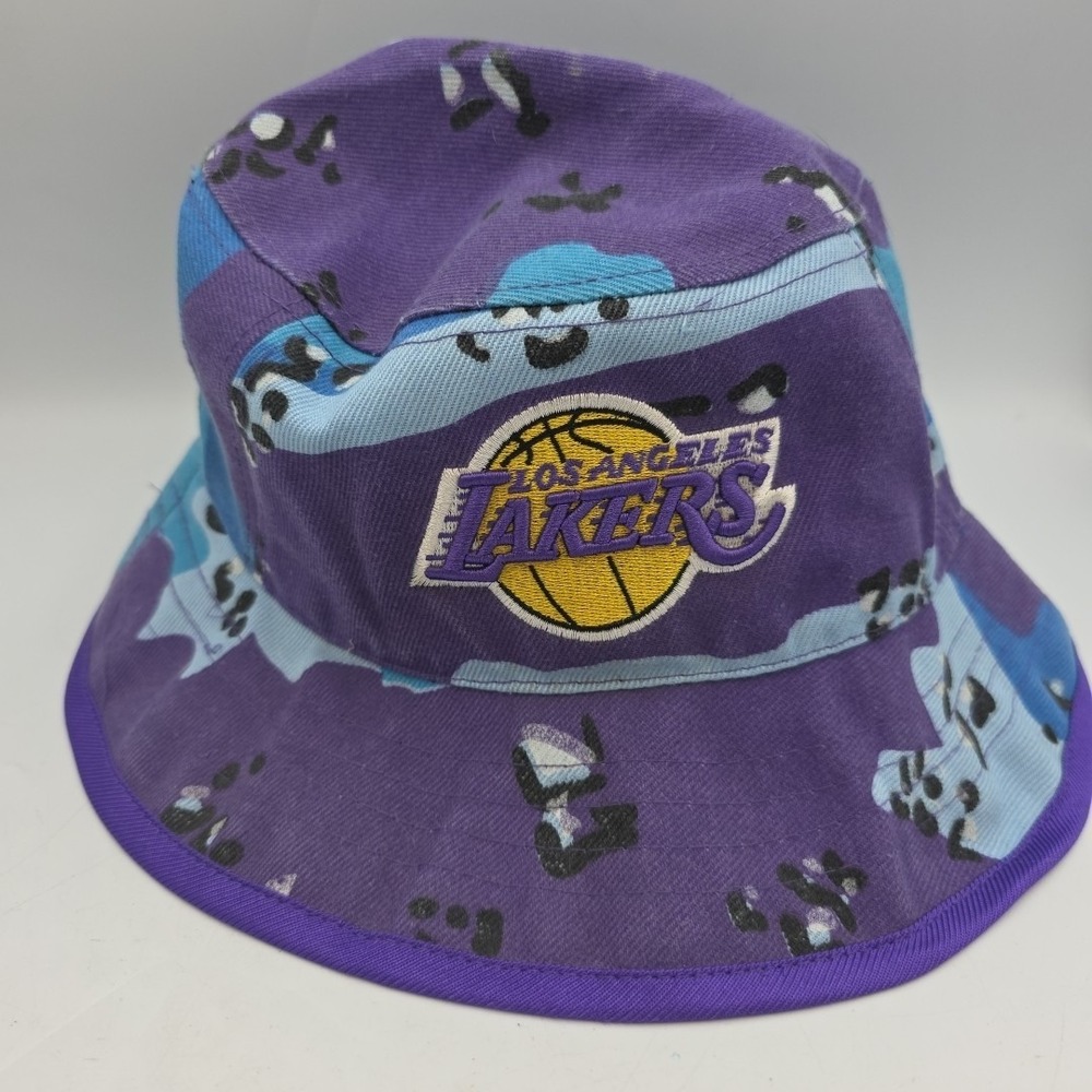 Los Angeles Lakers New Era Bucket Hat Purple Camo Hardwood‎ Classics Rare